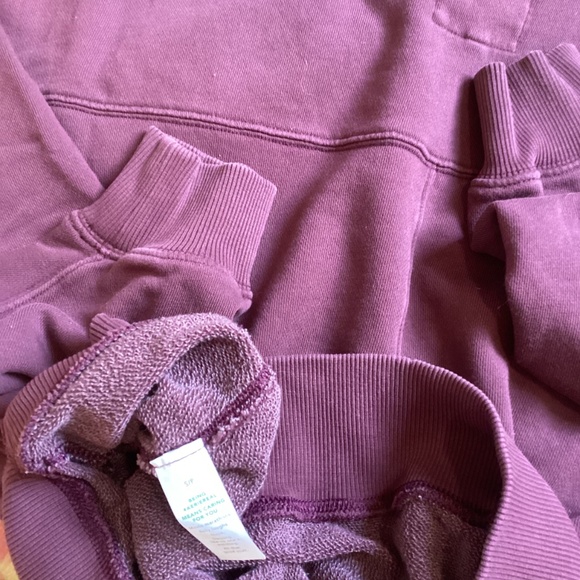 Aerie The Chill Oversized Crew Sweatshirt *Royal Berry* EUC* Small - Picture 5 of 8